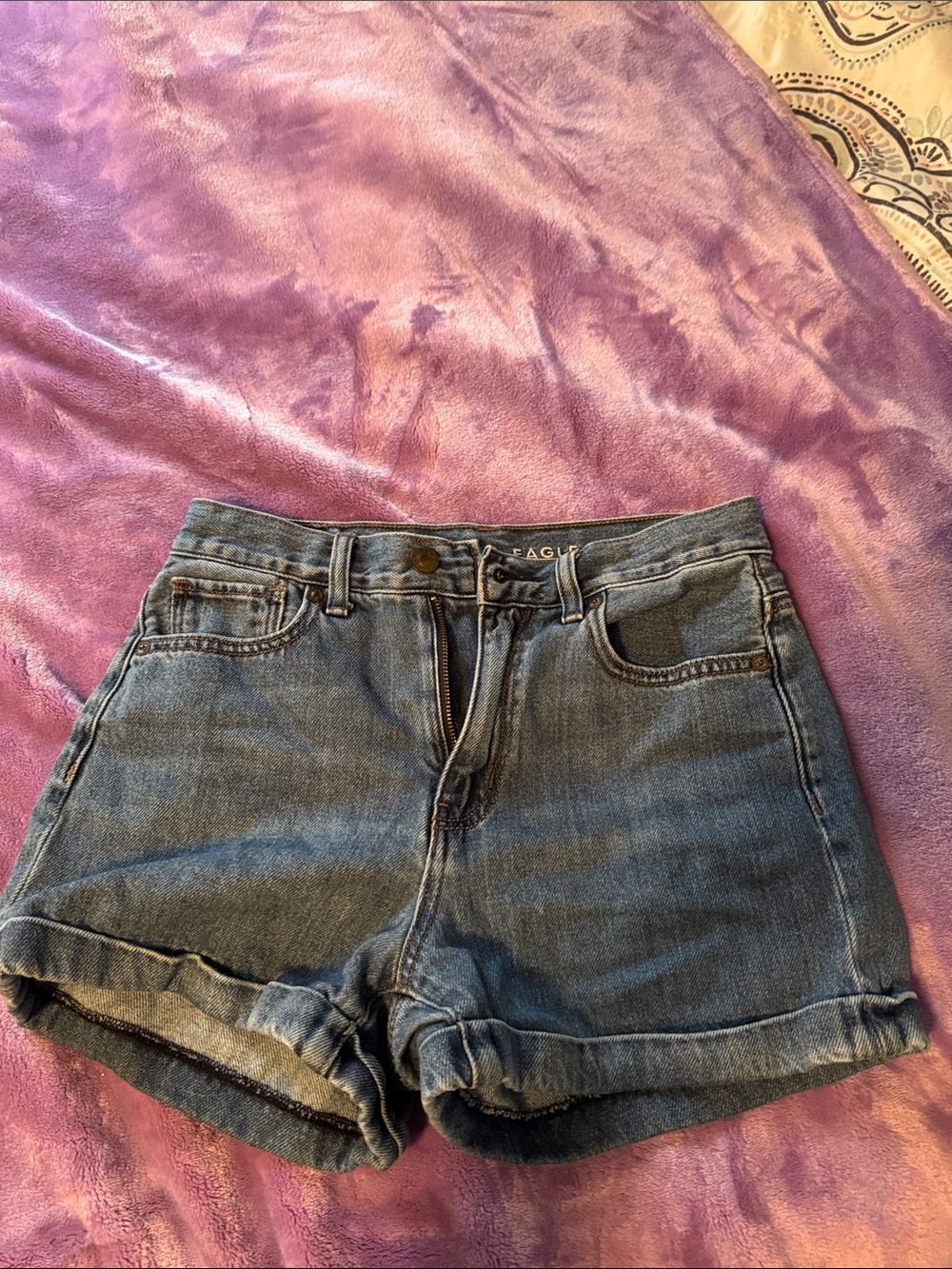 American Eagle Outfitters Women's Dark Blue Rolled-Hem Denim Shorts